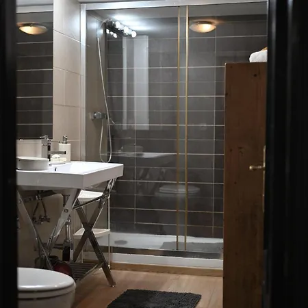 Hombre De Piedra House Apartment Seville