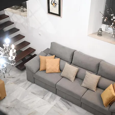Hombre De Piedra House Apartment Seville
